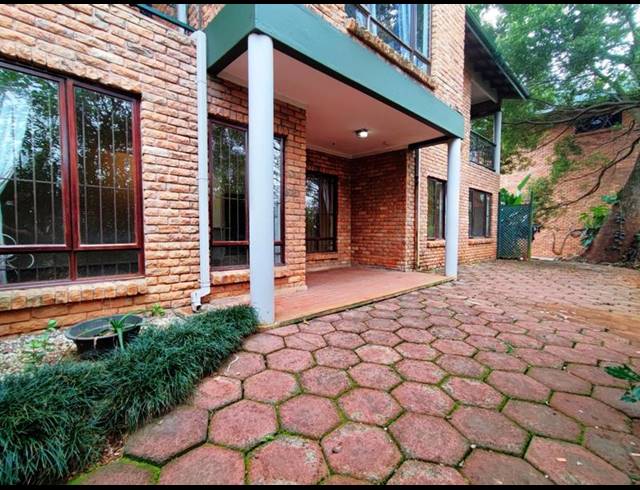 3 BEDROOM APARTMENT FOR SALE IN CHASE VALLEY